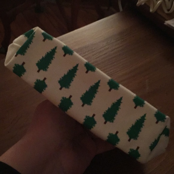 NWT - Christmas tree with jeep pouch. - Picture 4 of 6